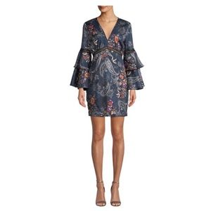 Alexia Admor Paisley Flare-Sleeve VNeck Dress Sz 6